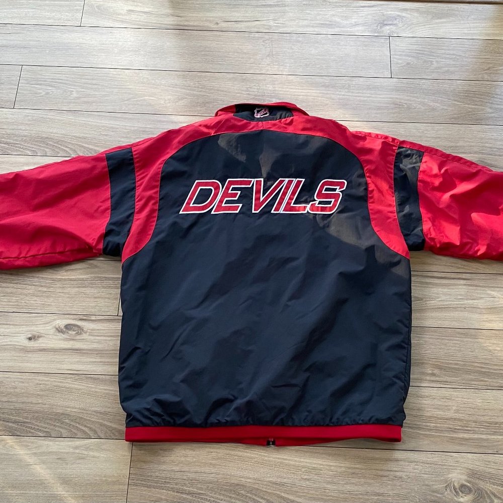 New Jersey Devils Jacket (Large) - Picture 5 of 8